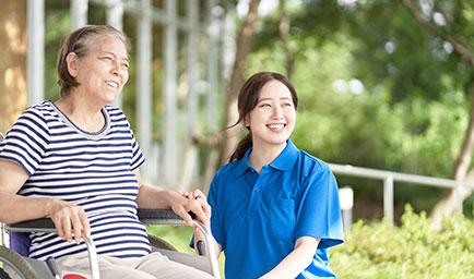 今ある機能を保ちながら、興味のあることや人との会話に積極的に参加できるよう支援いたします